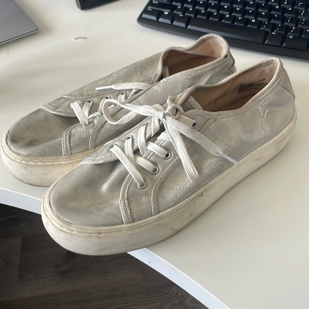 A New Day silver platform sneakers Sz 10